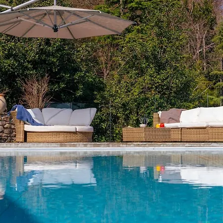 Paradis Unique Elegance View